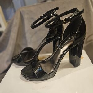 Nine West Block Strapy Heels. Black Size 7
